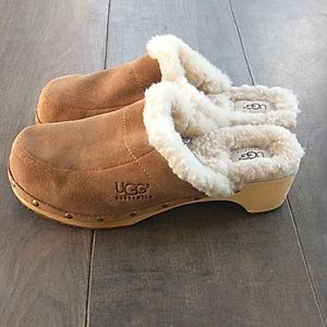 UGG CHESTNUT SUEDE SHEARLING CLOGS WITH WOODEN HEEL WOMANS 10